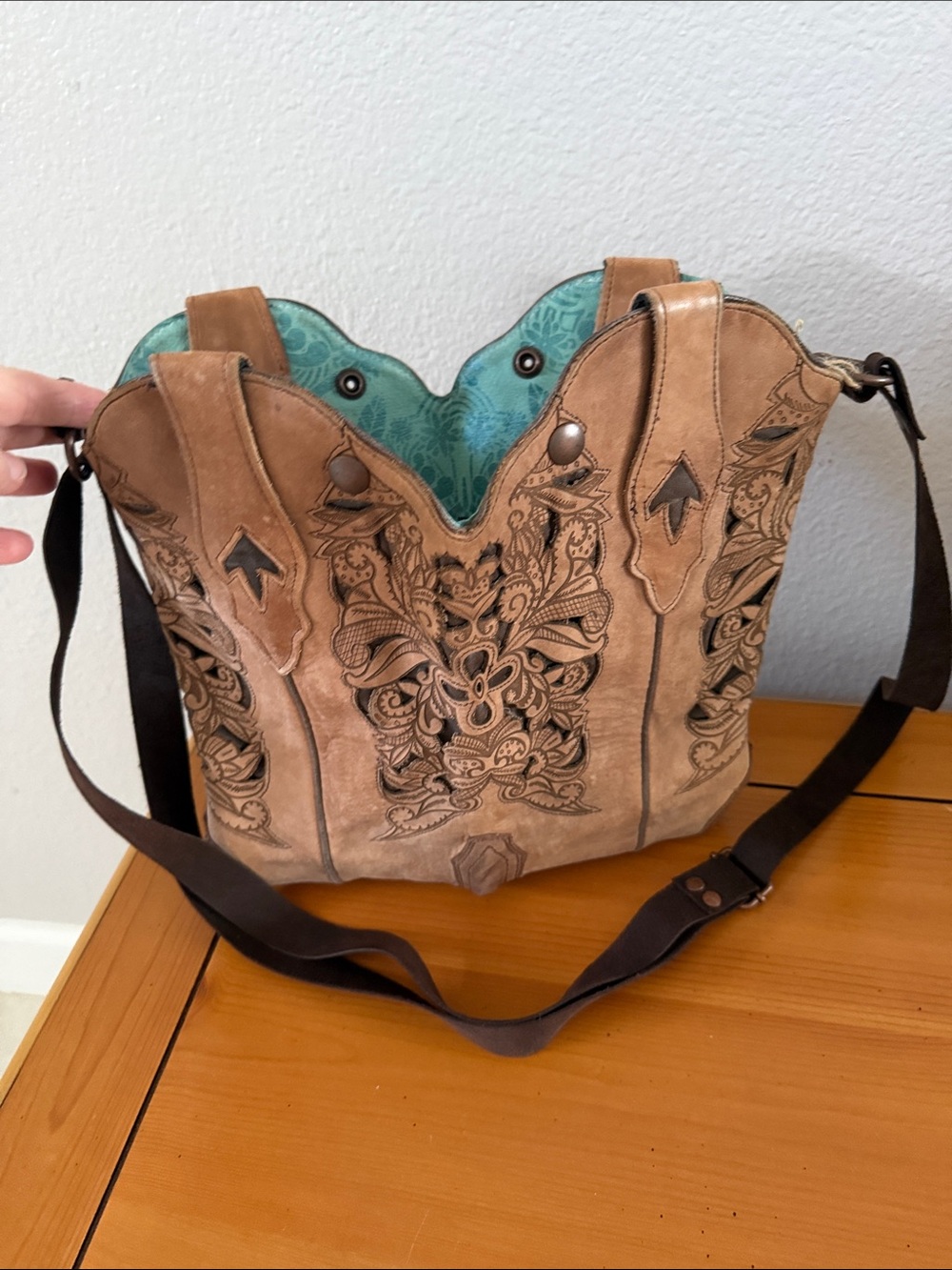 Tooled Tan Shoulder Bag with Teal Interior